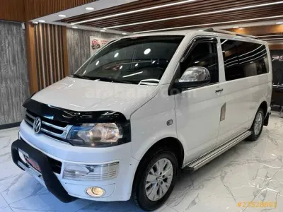 Volkswagen Transporter 2.0 TDI Camlı Van